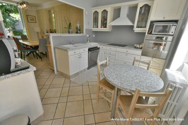 Maison à vendre 6 pièces VILLEURBANNE (69) - photo 13