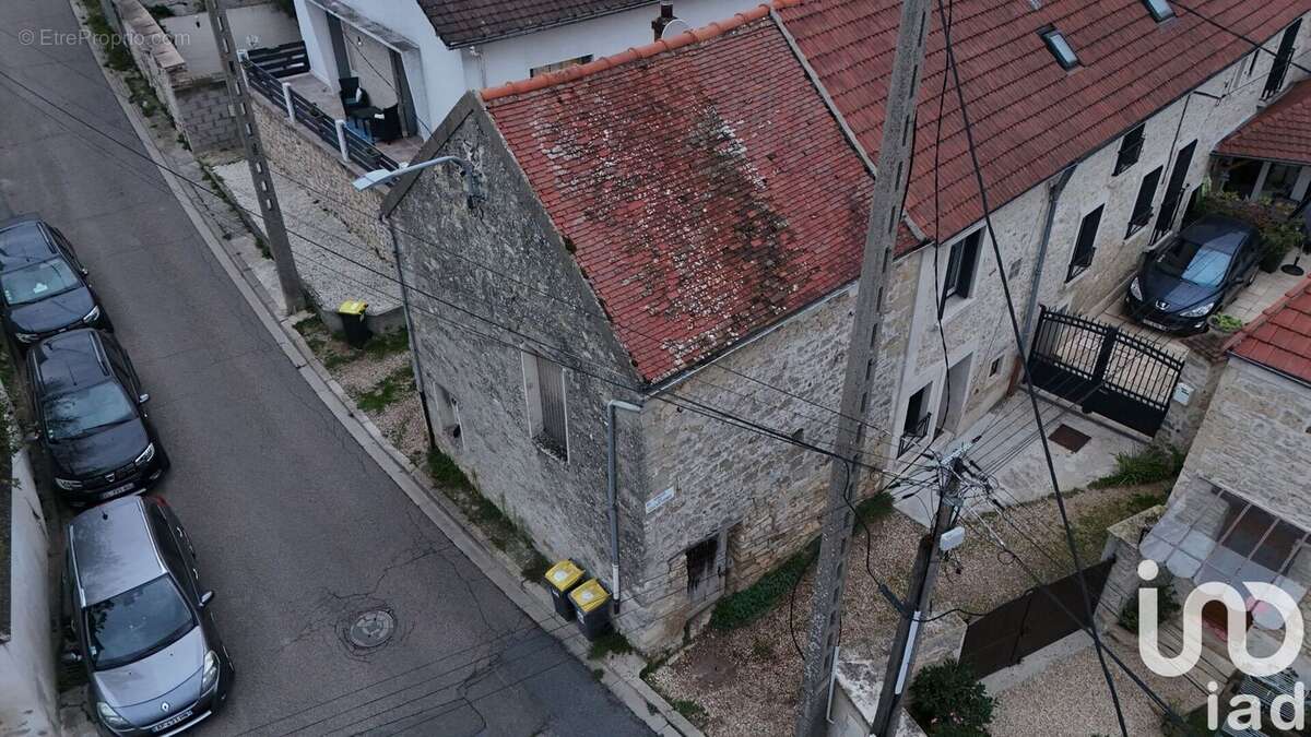 Photo 2 - Maison à JUZIERS