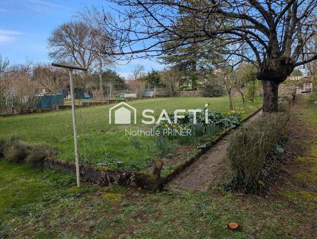 Photo 9 - Maison à VOUILLE