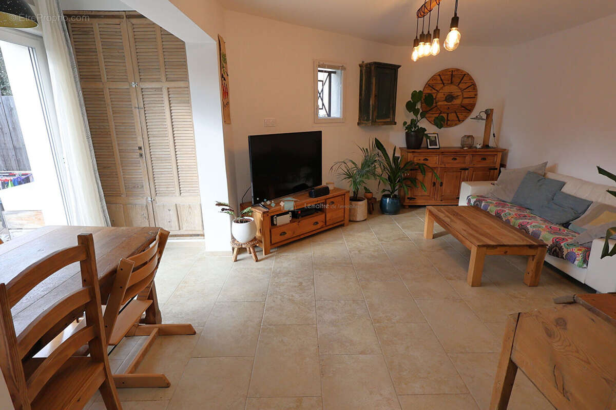 Appartement à LES ADRETS-DE-L'ESTEREL