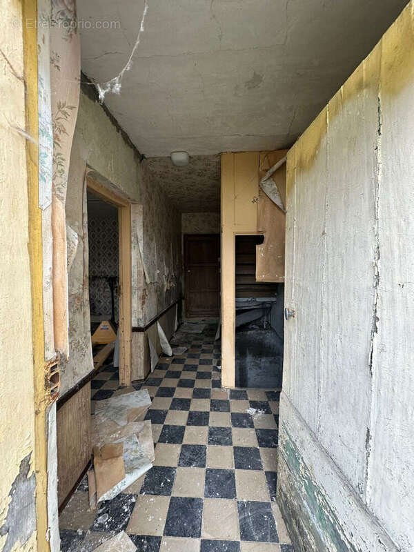 Maison à COUTICHES