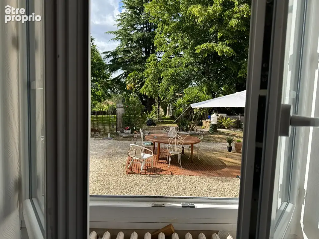 Demeure de caractère en pierre à 15 min de Niort. Dépendances & fort potentiel - photo 13