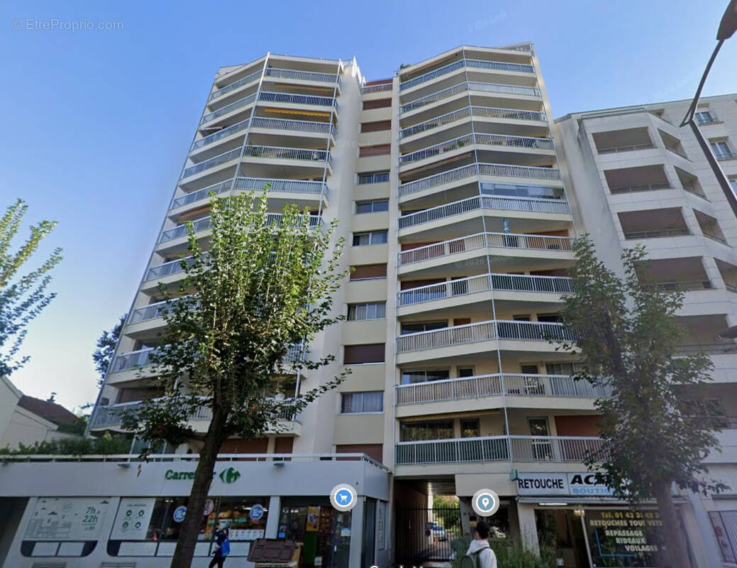 Parking à COURBEVOIE