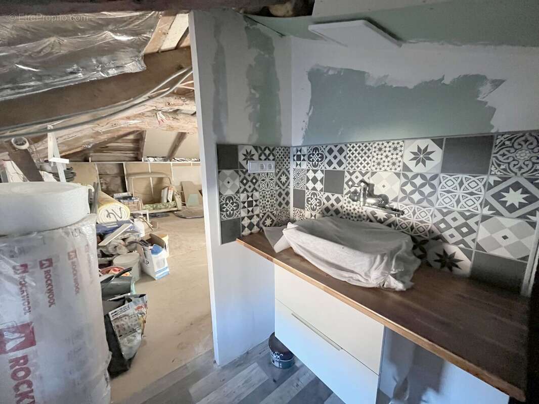 Maison à DESAIGNES