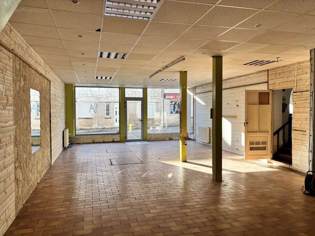 Maison à MONTAIGU-DE-QUERCY