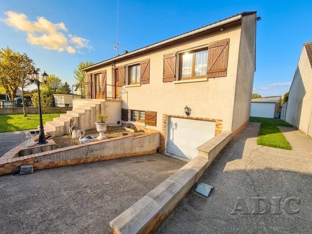 Maison à SAINT-PATHUS