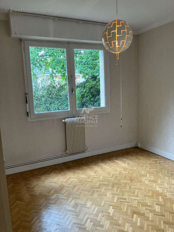 Appartement à MAISONS-LAFFITTE