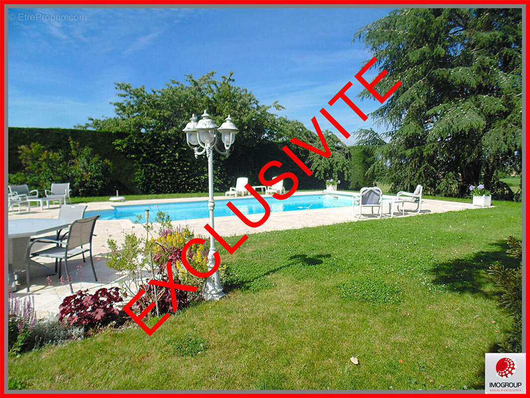 Maison 5  chambres, piscine garage et pool house - photo 2