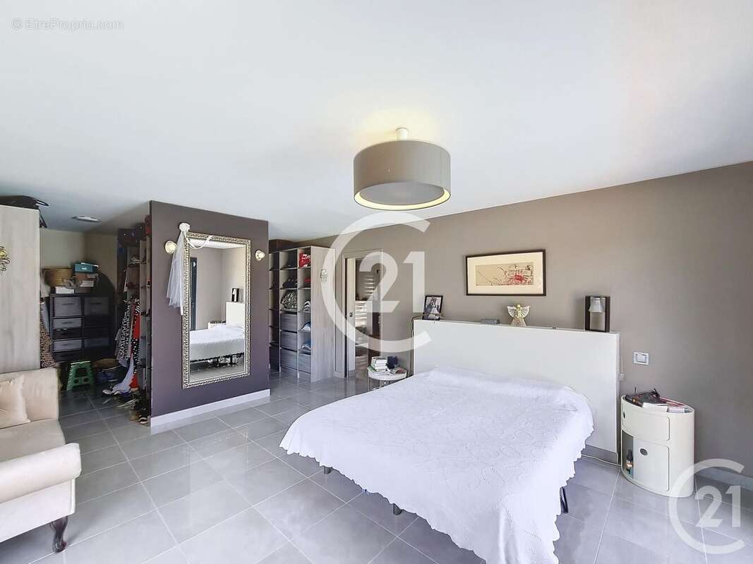 Maison à LATOUR-BAS-ELNE