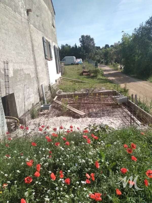 Maison à FOX-AMPHOUX