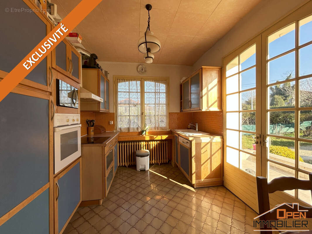 Maison à SAINT-JULIEN-DE-LAMPON