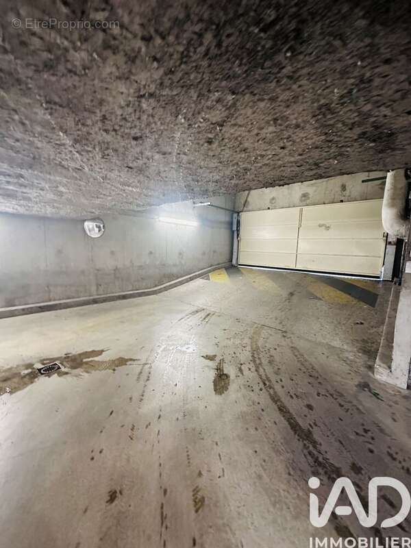 Photo 5 - Parking à ALFORTVILLE