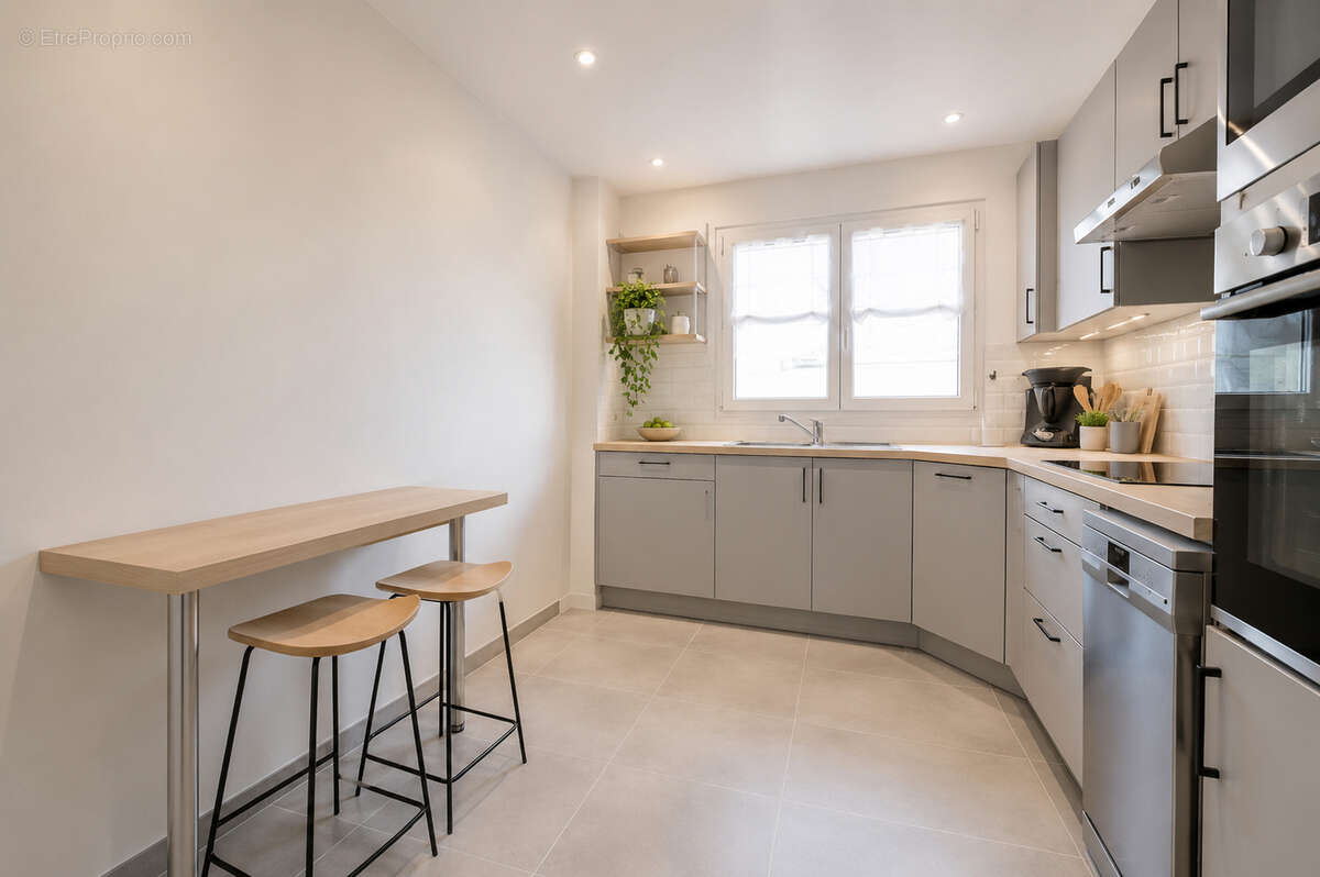Appartement à PARIS-19E