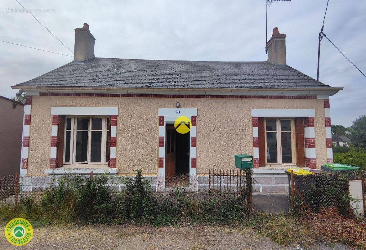 Maison à JOUET-SUR-L'AUBOIS