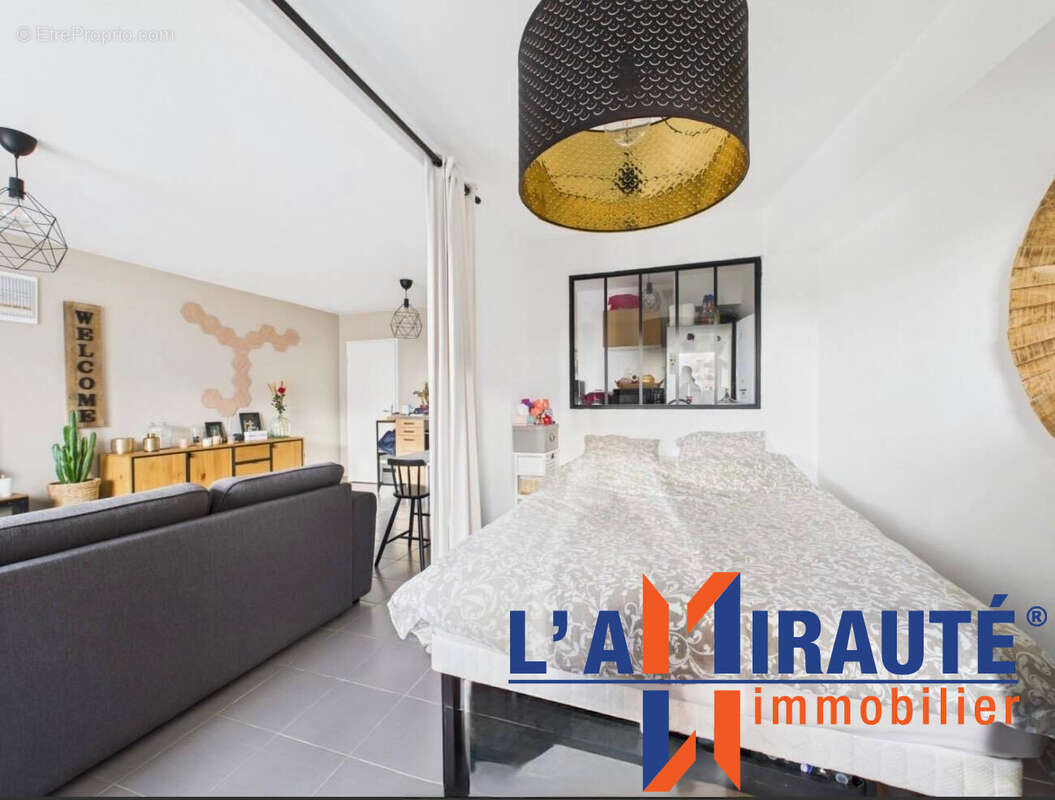 Appartement à SARTROUVILLE