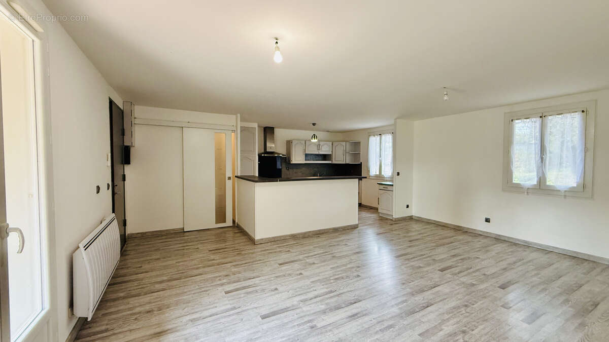 Maison à VERS-PONT-DU-GARD