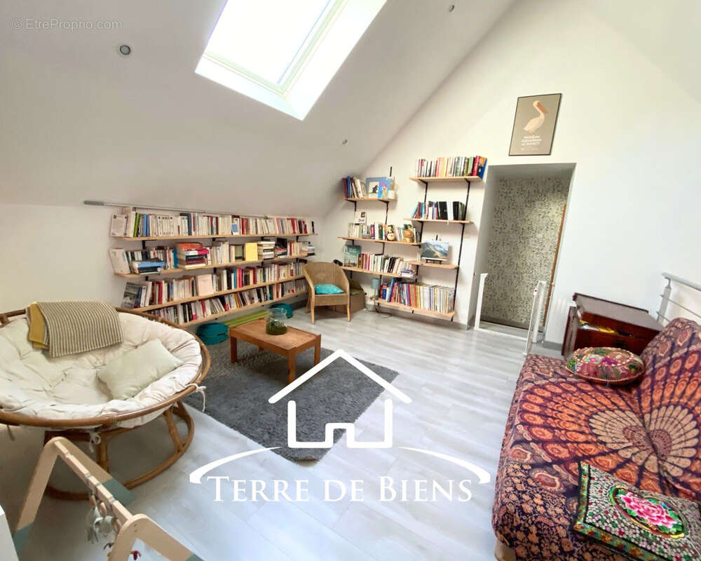Exclusivité   Longère 6/7 pièces avec dépendances   148 m2   SECTEUR VEZAPONIN - photo 10