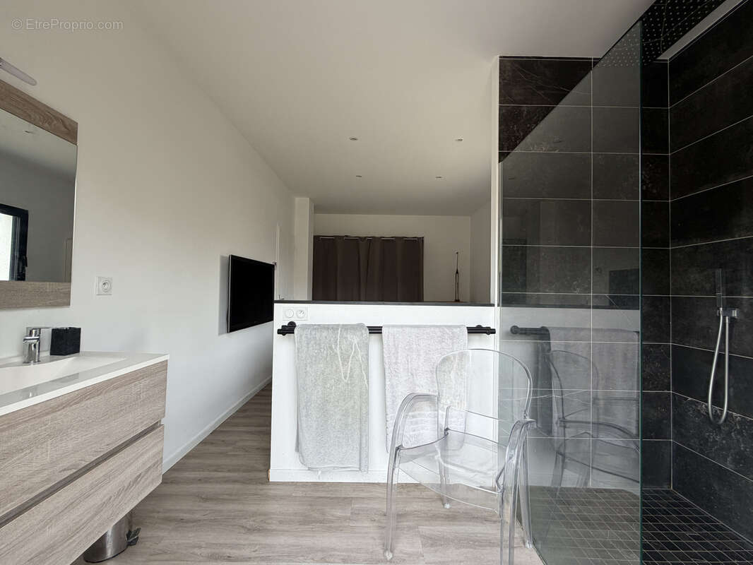 AUSSONNE - Maison familiale récente - 156 m2 - 6 chambres - DPE A - - photo 12