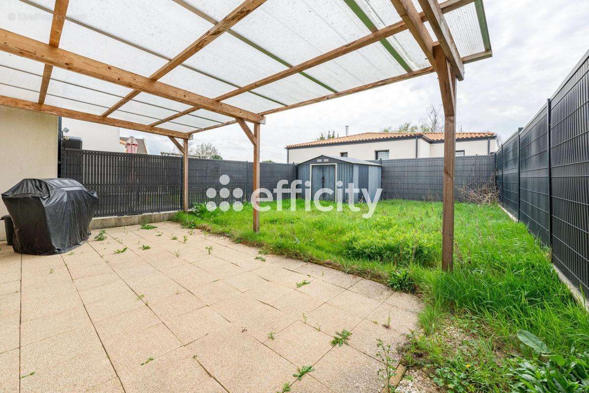 Maison à BOUGUENAIS