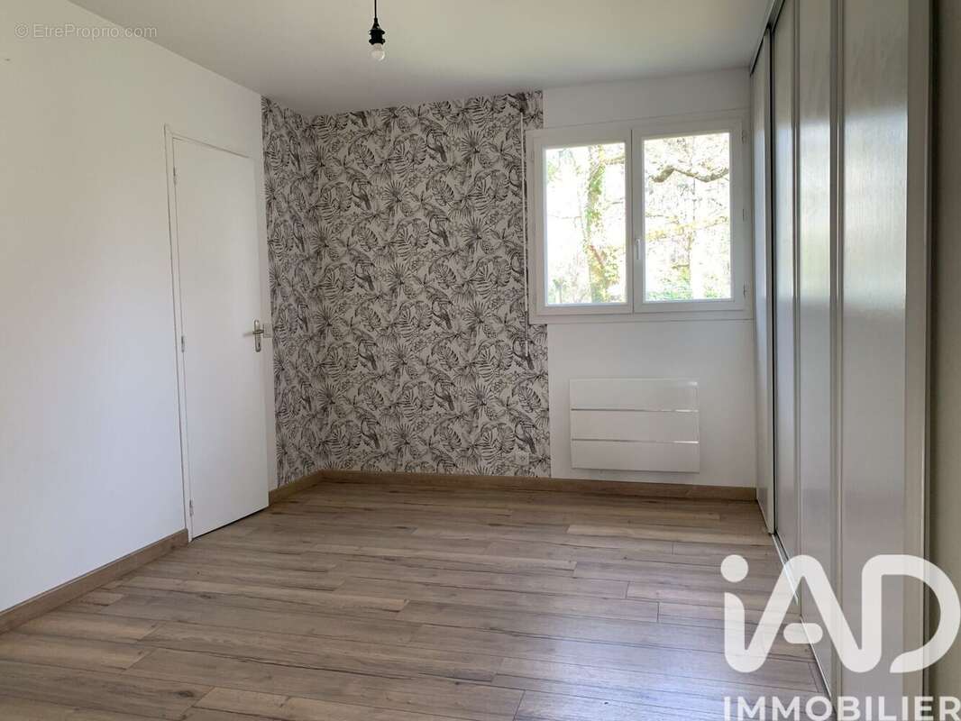 Maison 211 m² à Bourgnac  - photo 7