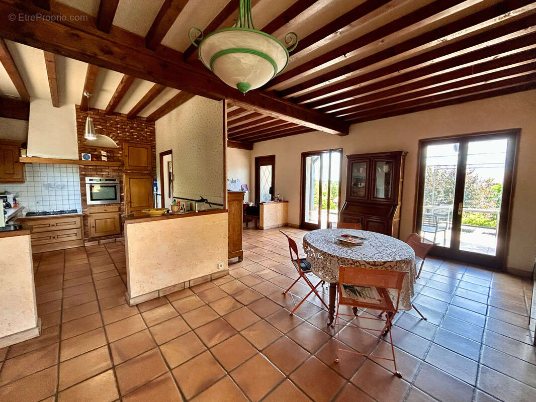 Maison à OINGT