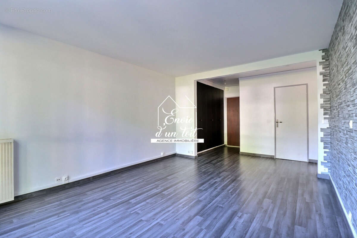Appartement à CANTELEU