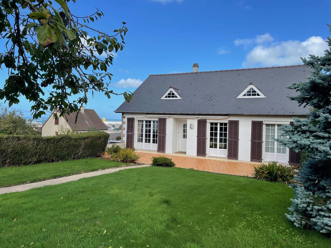 Maison à BRETTEVILLE