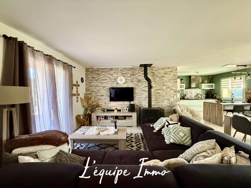 Maison à CASTILLON-SAVES