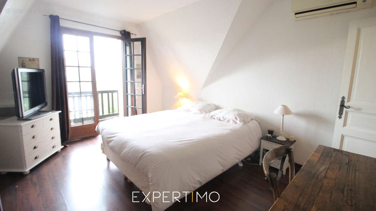 Maison à VILLECRESNES