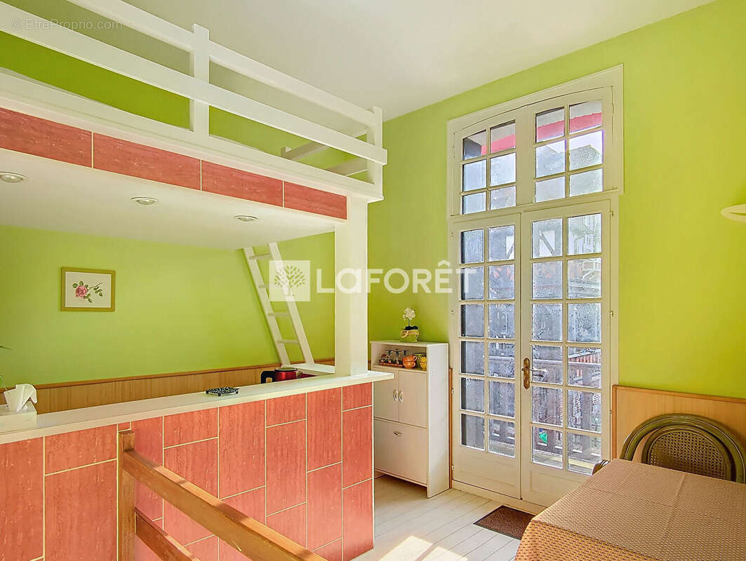 Appartement à HOULGATE