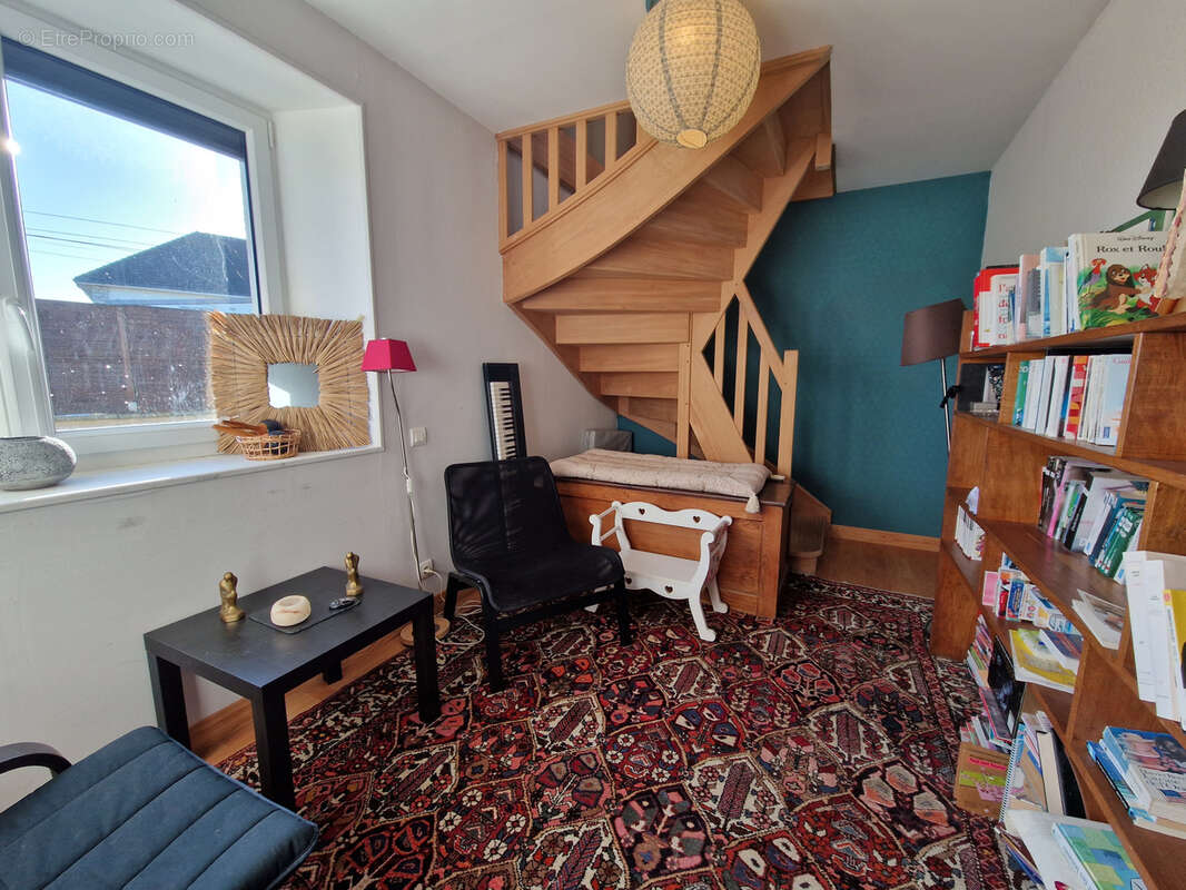 Maison à NEUILLY-LA-FORET