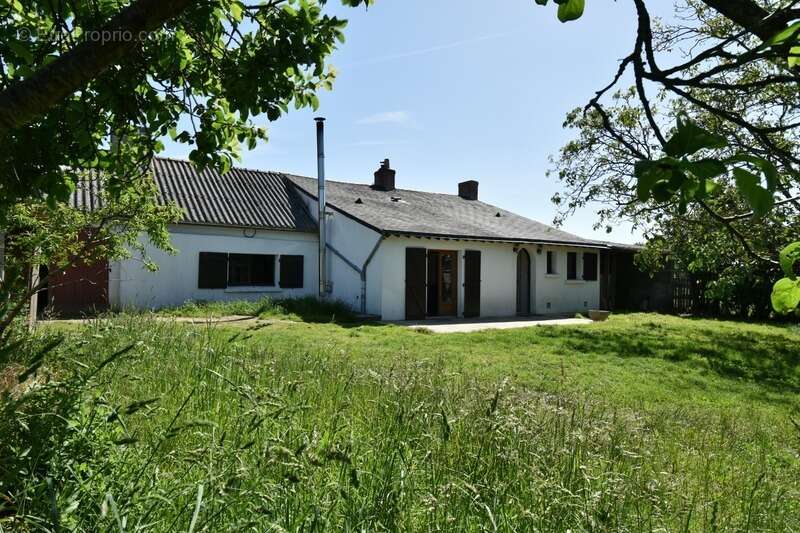 Maison à JOUE-SUR-ERDRE