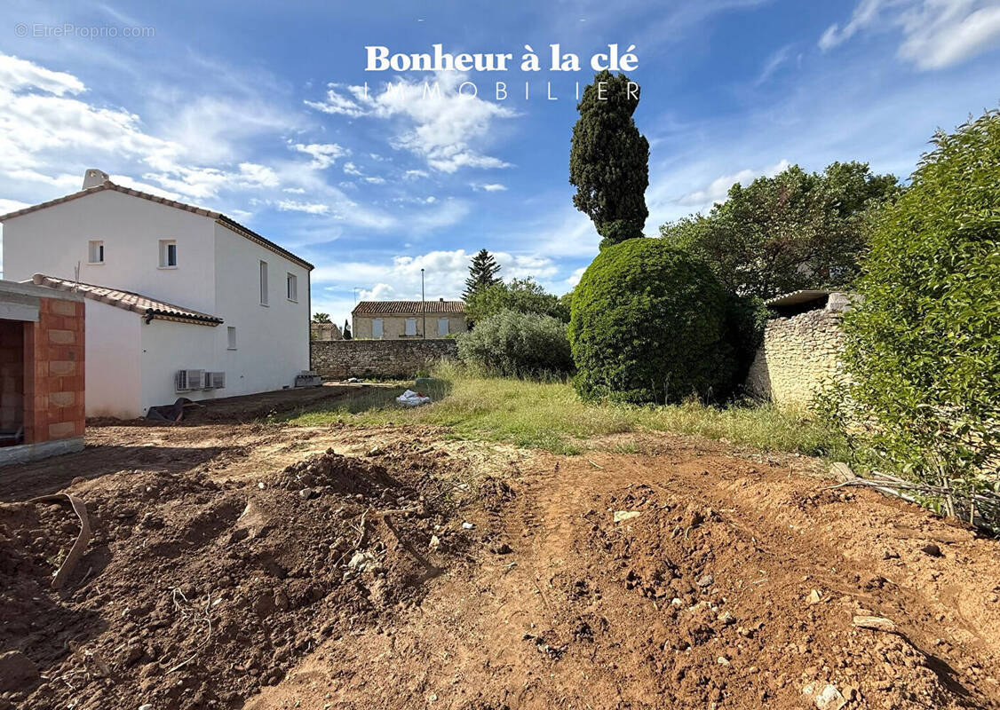 Terrain à BEZOUCE