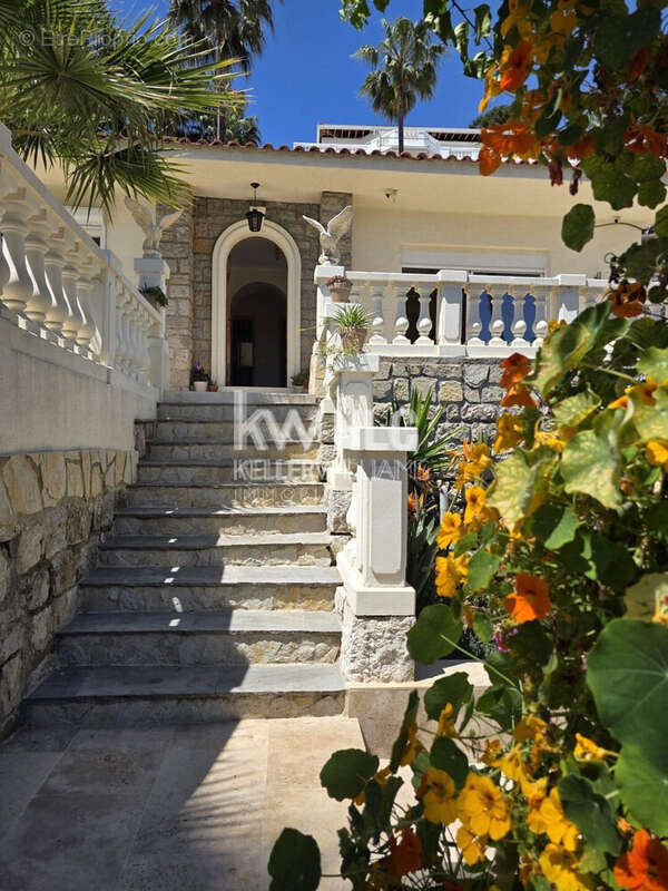 Maison 224 m² à Vallauris  - photo 4
