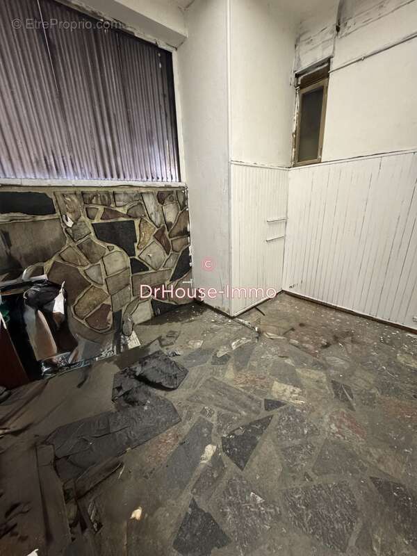 Commerce à MARSEILLE-5E