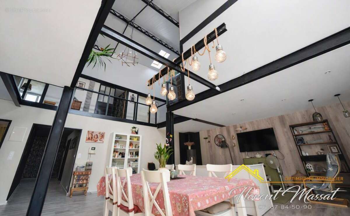 Maison 6 pièces Loft rénové centre de CASTRES (81) - photo 5