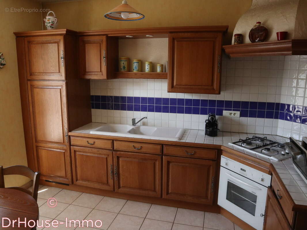 Maison à ETOILE-SUR-RHONE