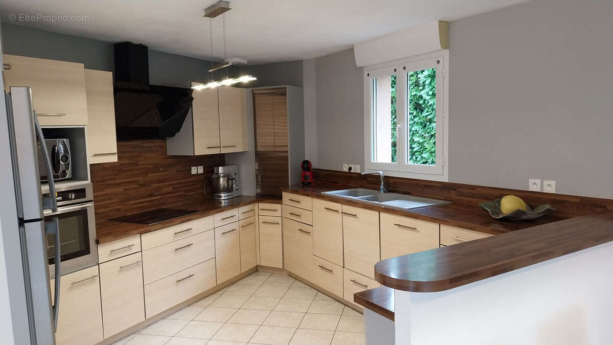 Maison à ARC-LES-GRAY