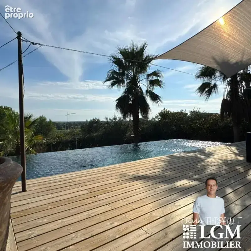 Bellegarde – Villa bioclimatique de plain-pied, piscine à débordement et vue dominante - photo 4