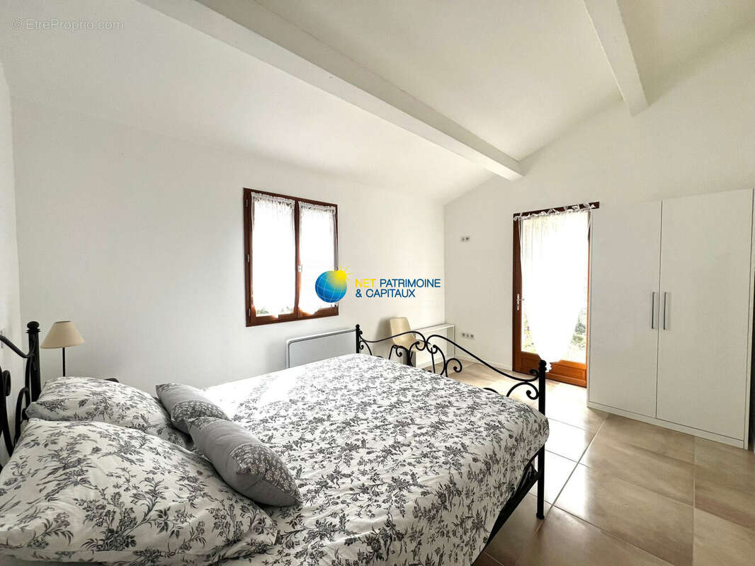 Maison à SIMIANE-COLLONGUE