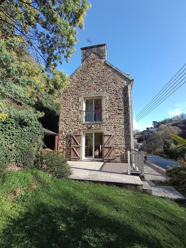 Maison à PLOUEZEC