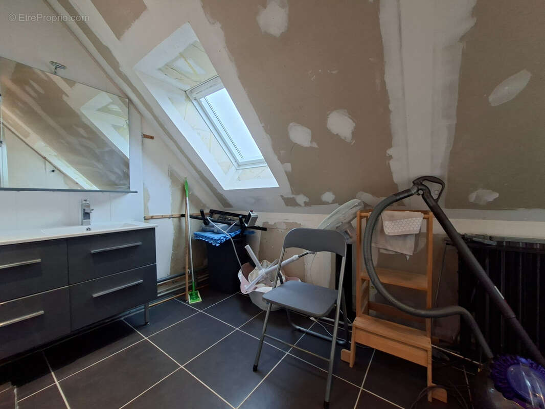 Maison à NOTRE-DAME-D'ALIERMONT