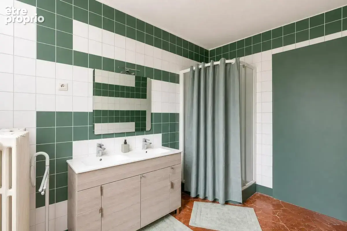 Faremoutiers – Maison familiale de 220 m², 7 chambres et jardin - photo 16