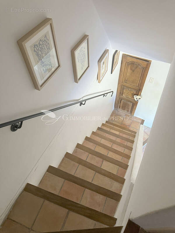 En exclusivité, à Saumane de Vaucluse, une maison d'artiste - photo 7