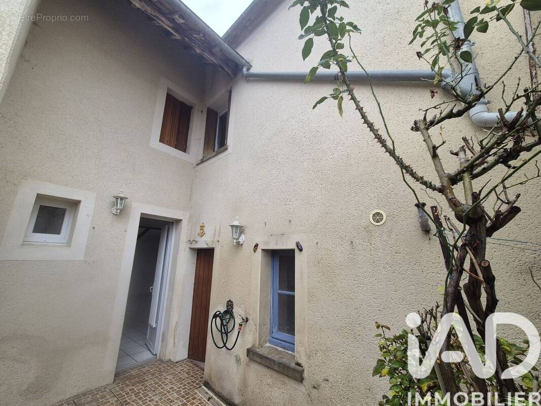 Photo 1 - Maison à LA FERTE-SOUS-JOUARRE