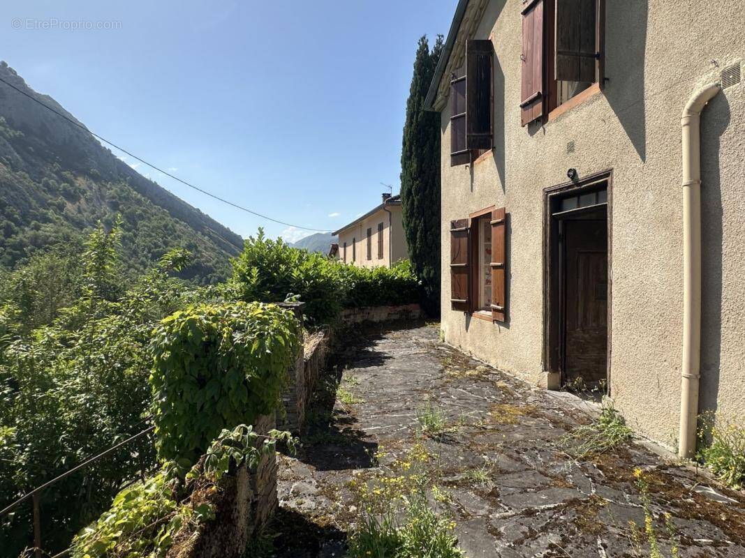 Maison à BEDEILHAC-ET-AYNAT