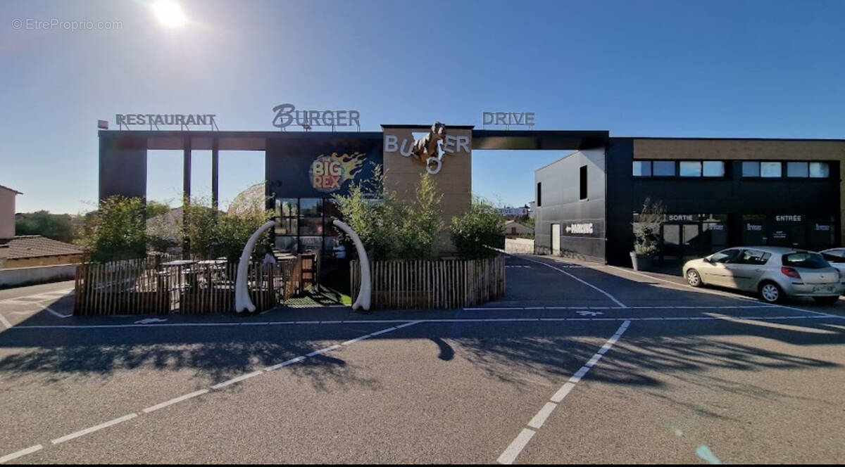 Pas de porte restaurant avec drive. - photo 3