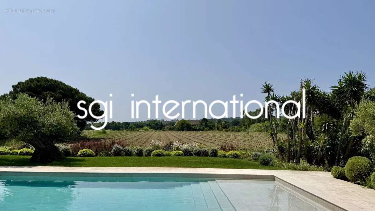 Maison à RAMATUELLE