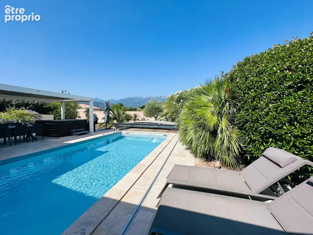 Villa 174m2   3 chambres + dépendance   Piscine   Vue montagne - photo 2
