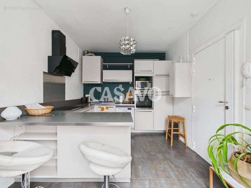 Appartement à LES LILAS